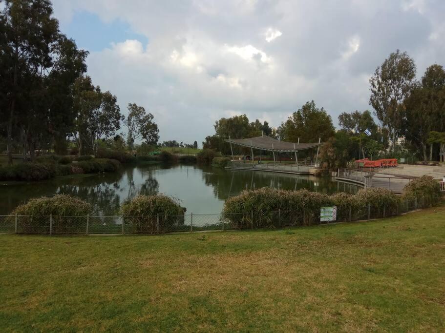 Studio In Herzliya, Near Idc & Park Εξωτερικό φωτογραφία